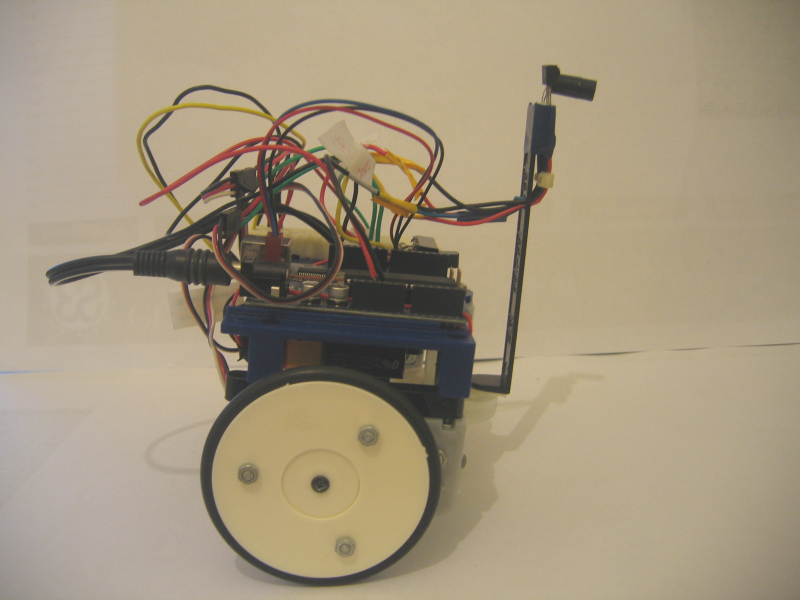 arduino-robot-plagia-linuxinside.jpg